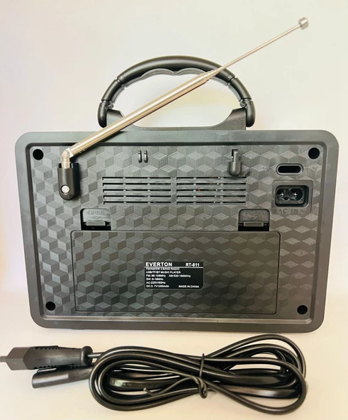 Everton RT-811 Bluetooth Nostalji ,Şarjlı 3 Band Radyo ,usb, sd ,Aux, mp3 Ortaboy Fenerli Müzik Kutusu - 4