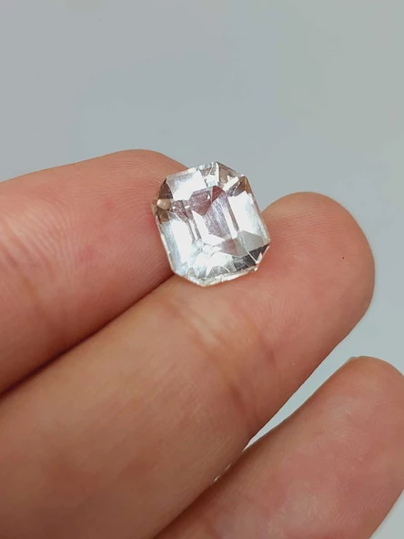 Topaz Taşı Baget Kesim (Ortalama 5 karat) (55568)