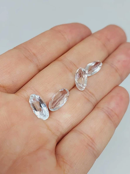 Topaz Taşı Oval Kesim (Ortalama 1.5 karat) (55598) ürün görseli