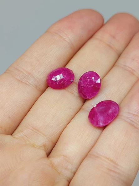 Yakut Taşı Oval Kesim (Ortalama 4.80 karat) (55612)