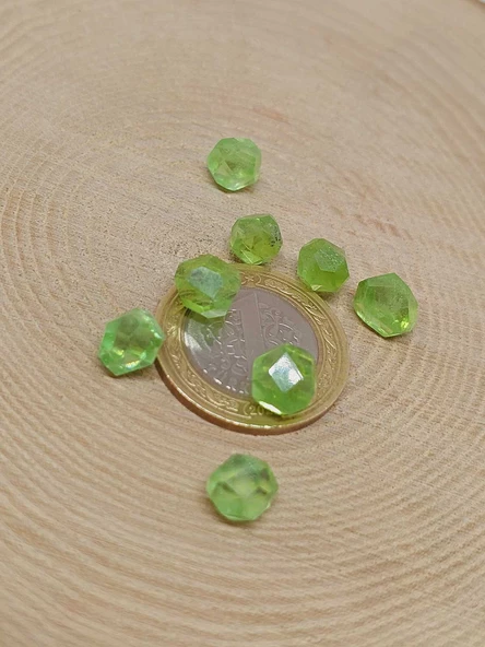 Peridot (Zebercet) Taşı Otantik Doğal Kesim (Ortalama 3.5 karat) (55632) - Resim 2