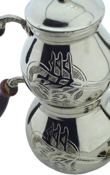 El Işlemeli Tuğra Desenli Ahşap Saplı Bakır Çaydanlık Gümüş Renk Mod8 - 3