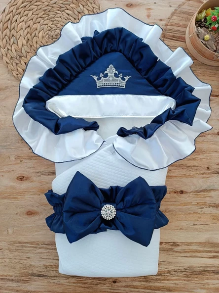 Yenidoğan Mehtap Lüks Kelebek Taç Nakışlı Bebek Battaniyesi Kundak Lacivert ürün görseli