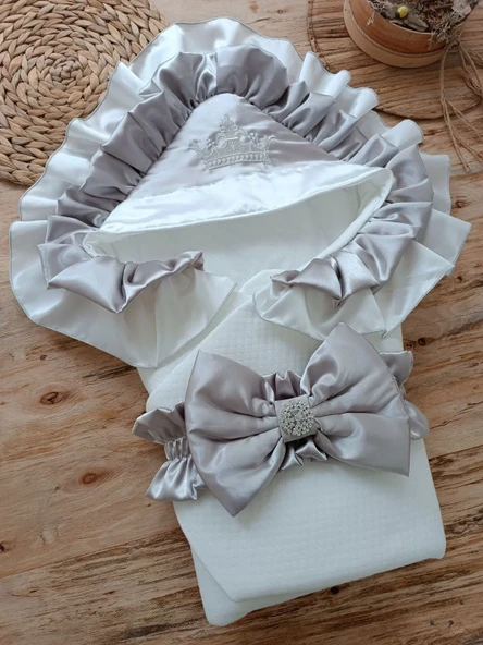 Yenidoğan Mehtap Lüks Kelebek Taç Nakışlı Bebek Battaniyesi Kundak Gri - Resim 2