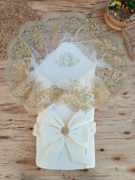 Yenidoğan Piramitland Taşlı Gold Güpür İşleme Bebek Battaniyesi Kundak Ekru ürün görseli