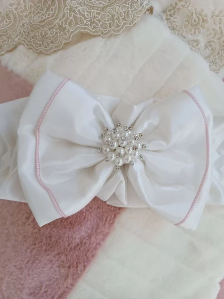 Yenidoğan Wool Yün Kumaş Taç Nakışlı Güpür Duvaklı Fiyonk Prizma Taş Unisex Kundak Bebek Battaniyesi Pembe - Resim 7