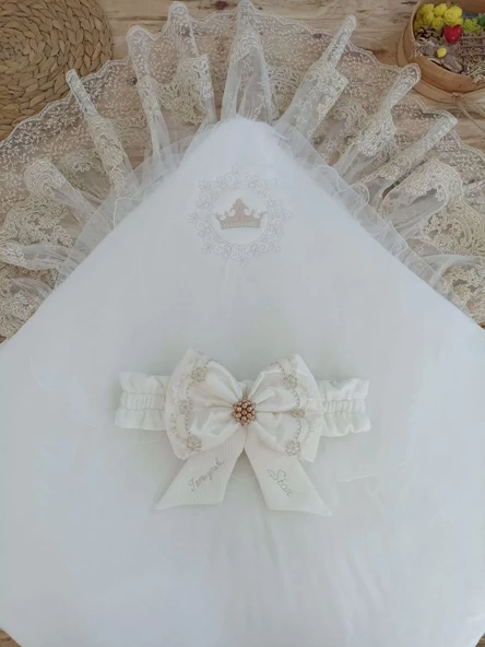 Yenidoğan Sahra Taç Nakışlı Plazma Taşlı Güpürlü Fiyonklu Duvaklı Trilüks Kundak Bebek Battaniyesi Sütlü Kahve - 4