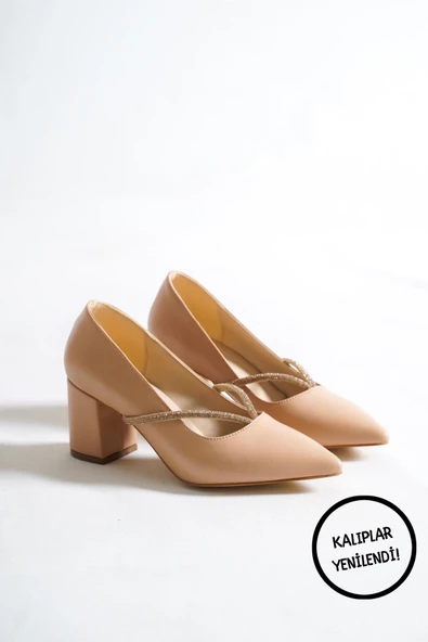 Serenity Günlük Kadın Taşlı Dekolte Topuklu Ayakkabı TR010K03C ürün görseli 1