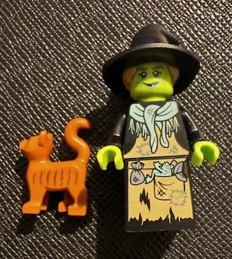 Orjinal Lego Minifigür Wicked Witch With Cat ürün görseli