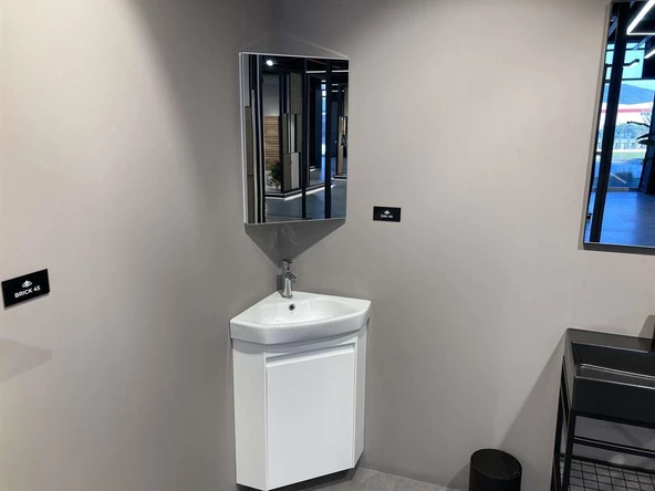 Orka Zag 45 cm Mat Beyaz Banyo Dolabı Takımı