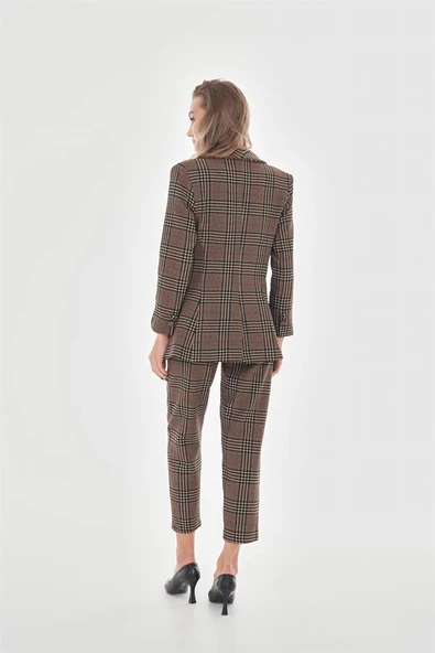 Omuzları Vatkalı Önü Çıtçıtlı Ekose Blazer Ceket - Kırmızı - Resim 7