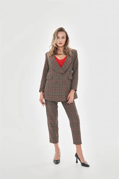 Omuzları Vatkalı Önü Çıtçıtlı Ekose Blazer Ceket - Kırmızı - Resim 4