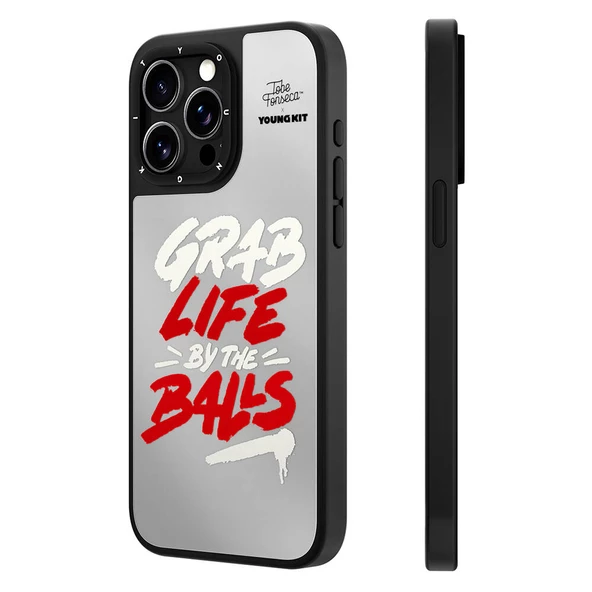 Youngkit Apple iPhone 15 Pro Max Kılıf Tobias Fonseca Tasarımlı Youngkit Mirror Kapak