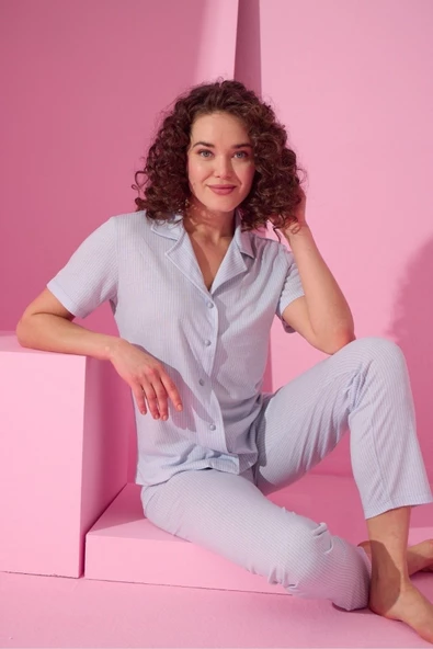 Kadın Önden Düğmeli Altı Uzun Çizgili Mavi Pijama Takımı