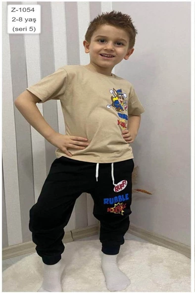 KAREKTER BASKILI MEVSİMLİK 2/8 YAŞ EŞOFMAN TAKIM