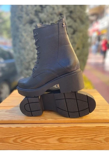 VENÜS 2454603K PLATFORM TOPUK HAFİF DERİ KADIN POSTAL BOT - Resim 7