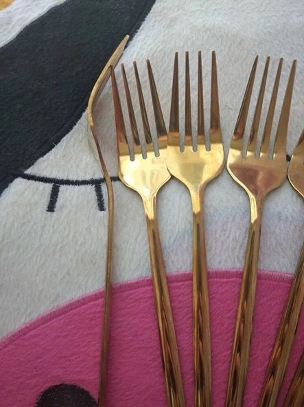 Periboia 6 Adet Lüx Şık Paslanmaz Çelik Gold Titanyum Kaplama Yemek Çatalı - 2