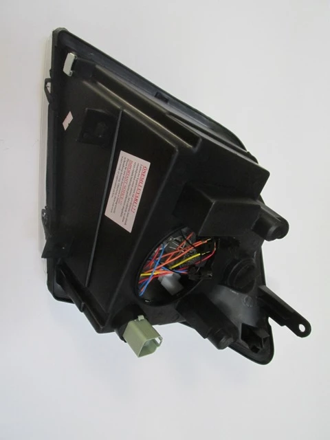 FORD TRANSIT CONNECT- 02/09; FAR LAMBASI SAĞ ELEKTRİKLİ/MOTORLU (H4)7FİŞLİ (AYFAR)