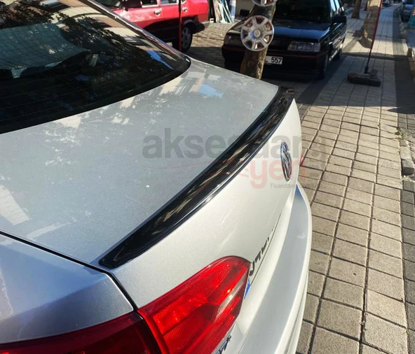 Volkswagen Jetta Mk6 Piano Black Spoiler 2010-2017 Birebir Uyumlu