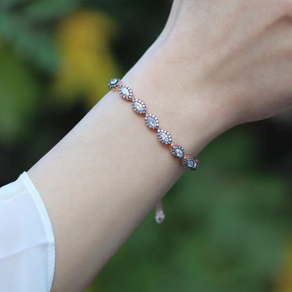 Elmas Montür Rose Gold Kaplama Zirkon Taşlı Asansörlü Gümüş Bileklik - Resim 5