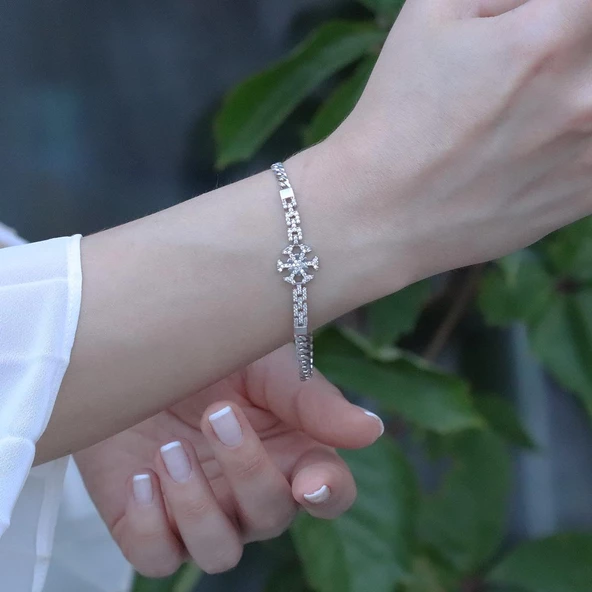 Gurmet Zincirli Kar Taneli Gümüş Bileklik - Resim 3