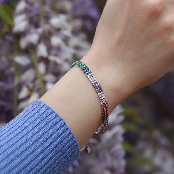 3 Sıra Renkli Zirkon Taşlı İnce Su Yolu Gümüş Bileklik ürün görseli 1