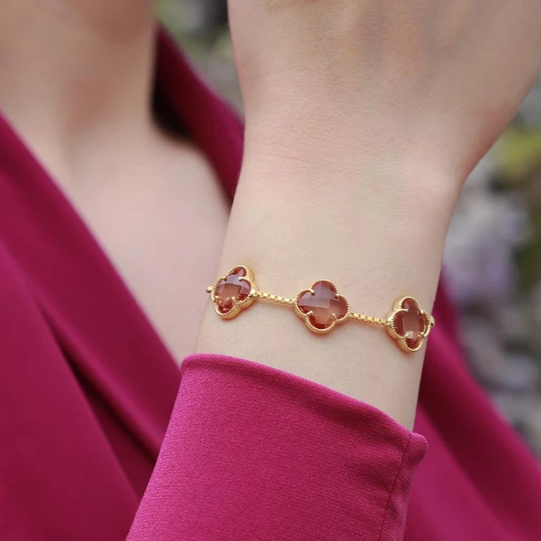 3 İkonik Alhambra Yonca Zultanit Taşlı Gold Kaplama Asansörlü Bileklik ürün görseli 1