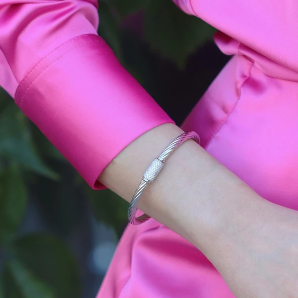 Zirkon Taşlı Burgu Modeli Gümnüş Kelepçe ürün görseli 1