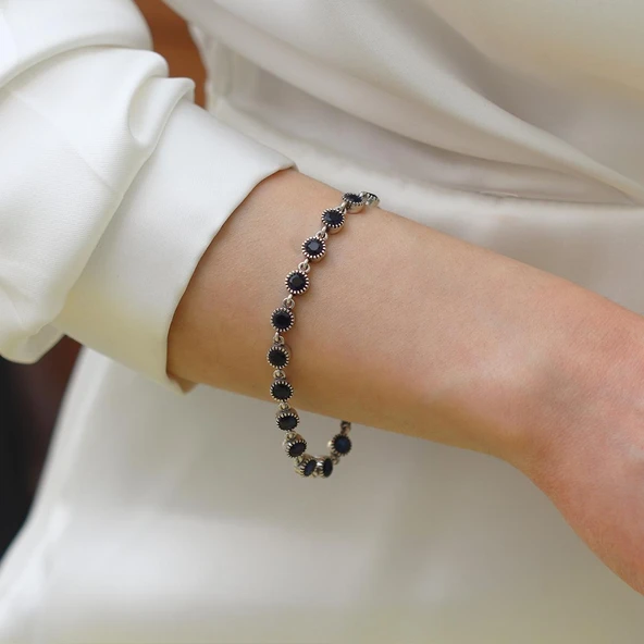 Kök Safir Taşlı Otantik Gümüş Bileklik ürün görseli 1