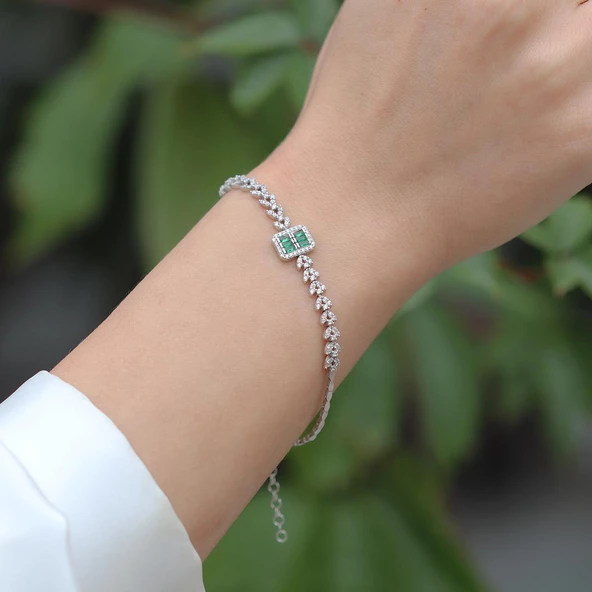 Baget Kesim Başak Modeli Yeşil Taşlı Gümüş Bileklik - Resim 4