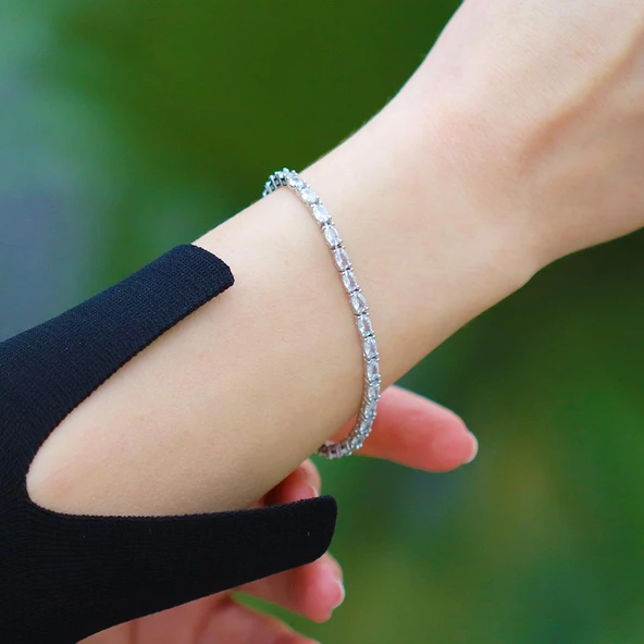 Elips Taşlı 925 Ayar Su Yolu Gümüş Bileklik ürün görseli 1