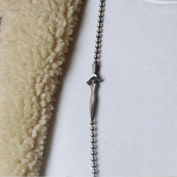 Kılıç Ve Mühür Figürlü Zirkon Taşlı Erkek Gümüş Kolye - Resim 3