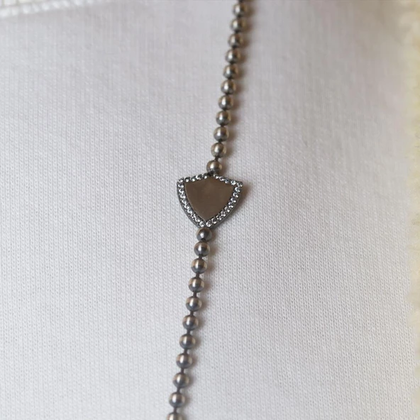 Balta Ve Kalkan Figürlü Zirkon Taşlı Gümüş Erkek Kolyesi - 3