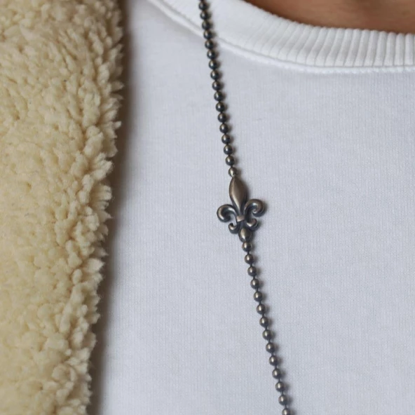 Mühür Ve Kılıç Figürlü Siyah Zirkon Taşlı Erkek Gümüş Kolye - Resim 3