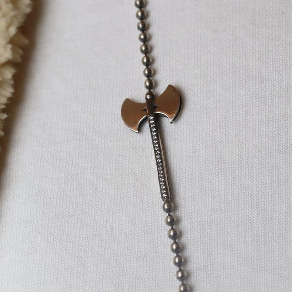 Balta Ve Kalkan Figürlü Zirkon Taşlı Gümüş Erkek Kolyesi - 4