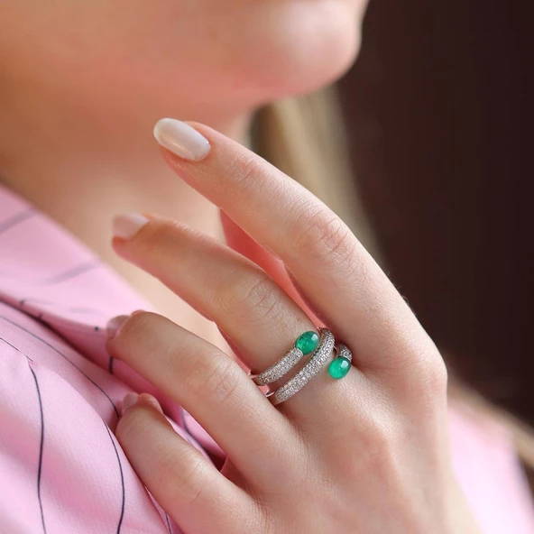 Yeşim Taşlı Sarmal Gümüş Yüzük ürün görseli 1