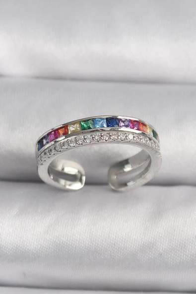 MuI MuI Pirinç Gümüş Renk Renkli Zirkon Taşlı Kadın Yüzük