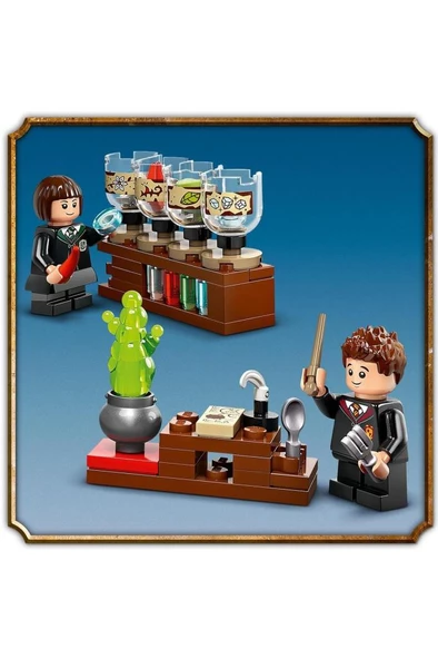 LEGO ® Harry Potter™ Hogwarts™ Şatosu: İksir Dersi 76431 - 8 Yaş ve Üzeri Yapım Seti (397 Parça) - 6