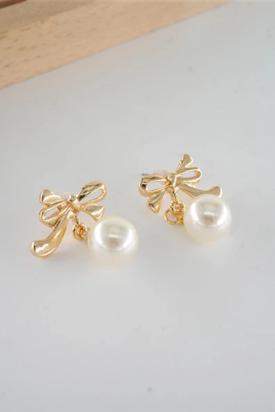 Kadın Özel Tasarım Suni İncili Küpe ürün görseli