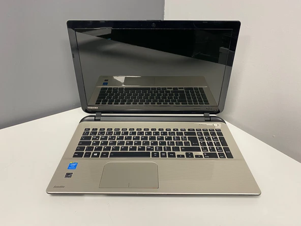 Toshıba Notebook Satallıte L50-B-1Xf Pentıum N3530 8Gb 128Gb Ssd 15.6" Hd (Bx Laptop) 2.EL 3Ay Garan