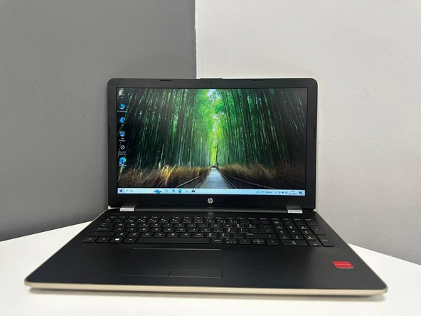 Hp Notebook 15-Bw046No A12-9720P 8Gb 256Gb Ssd 2Gb R7 M340 15.6"Hd Gold (Bx Laptop) 2.EL 3Ay Garanti ürün görseli