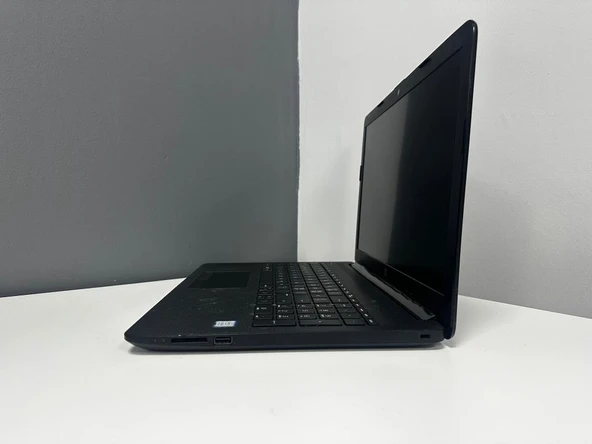 Hp Notebook 15-Da1320Ng intel i5 8250U 8Gb 256Gb Ssd 15.6" Fhd (B Laptop) 2.EL 3Ay Garanti - 3