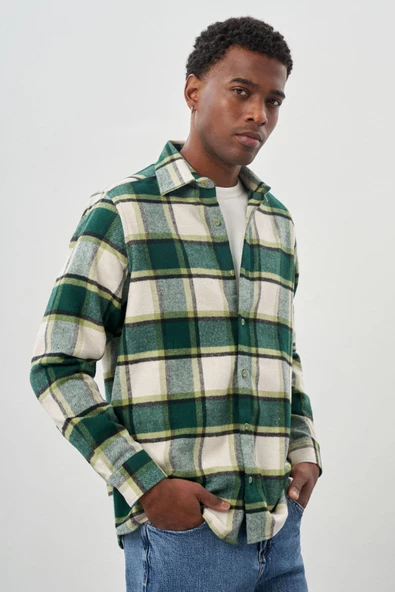 Koyu Lacivert Yünlü Ekose Desen Yumuşak Yaka Cepsiz Uzun Kol Casual Comfort Fit Gömlek 1004245227 - Resim 3