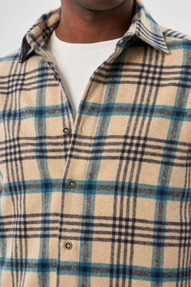 Koyu Bej Yünlü Ekose Desen Yumuşak Yaka Cepsiz Uzun Kol Casual Comfort Fit Gömlek 1004245227 - Resim 4