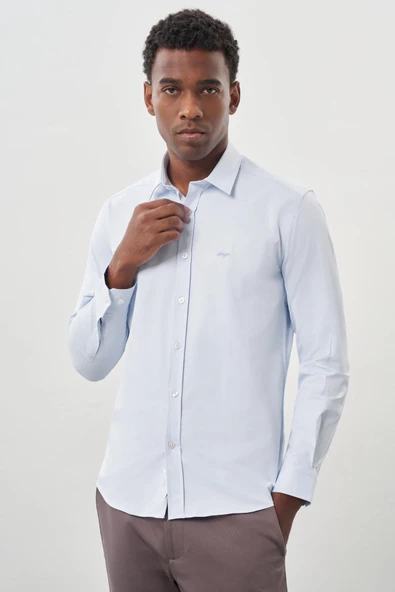 Koyu Mavi Uzun Kollu Sert Yaka Cepsiz Pamuklu Likralı Klasik Slim Fit Dar Kesim Gömlek 1004245234 - Resim 3