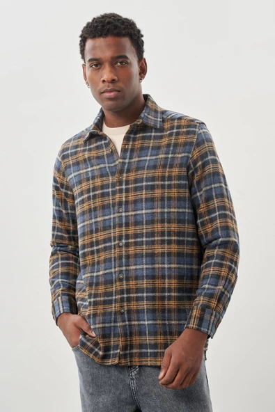 Lacivert Yünlü Ekose Desen Yumuşak Yaka Cepsiz Uzun Kol Casual Comfort Fit Gömlek 1004245227 ürün görseli