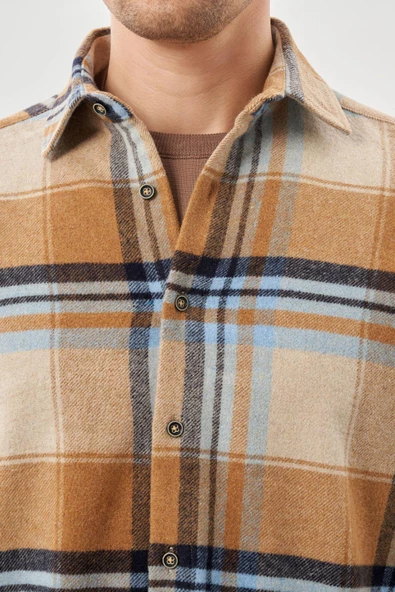 Koyu Bej Yünlü Ekose Desen Yumuşak Yaka Cepsiz Uzun Kol Casual Comfort Fit Gömlek 1004245227 - Resim 4