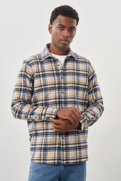 Bej Yünlü Ekose Desen Yumuşak Yaka Cepsiz Uzun Kol Casual Comfort Fit Gömlek 1004245227 - Resim 3