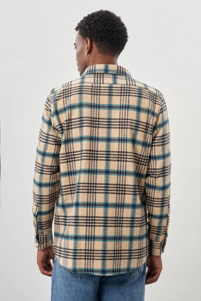 Koyu Bej Yünlü Ekose Desen Yumuşak Yaka Cepsiz Uzun Kol Casual Comfort Fit Gömlek 1004245227 - Resim 5