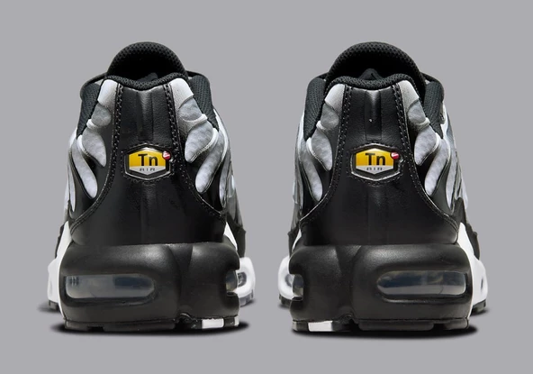 Nike Air Max Plus Black Metalic Silver Erkek Spor Ayakkabı - 5